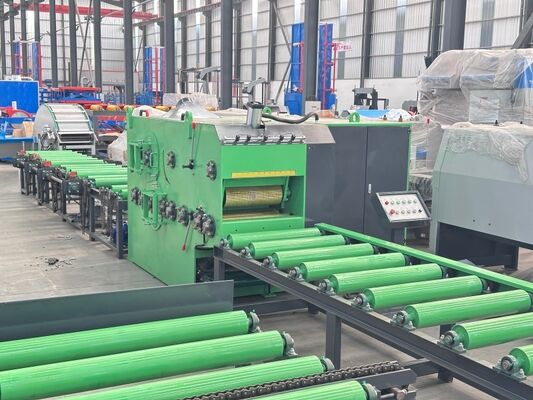 Industrial Double Arbor Multi Rip Saw with 300mm Cutting Height, 600mm Infeed Width, and 75KW Bottom Arbor