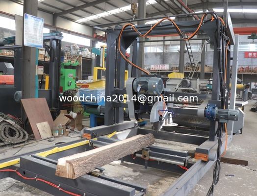 Portable Circular Sawmill, Double Saw Blade Angle Sawmill Cutting Log