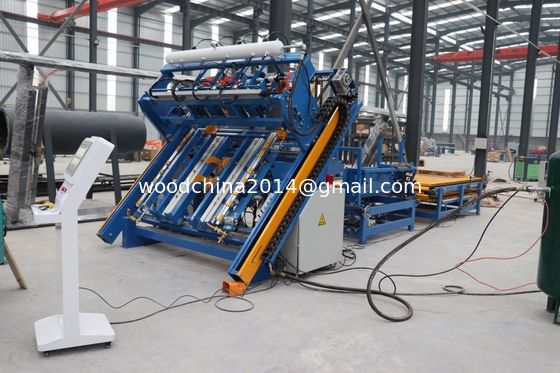 High Capacity Automatic Wood Pallet Machine Come With Stacker And Conveyor